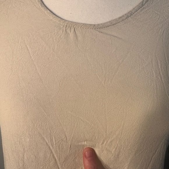 Astr Cream Sleeveless Linen Dress - Picture 8 of 8